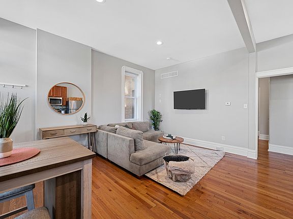 4th image of 4467 Gibson Ave #1