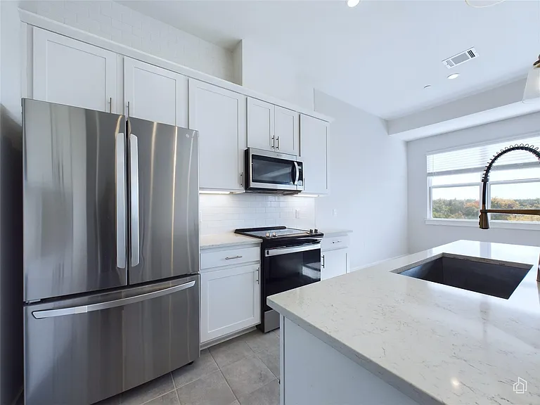 12001 Vista Parke Dr #904 — Photo 5