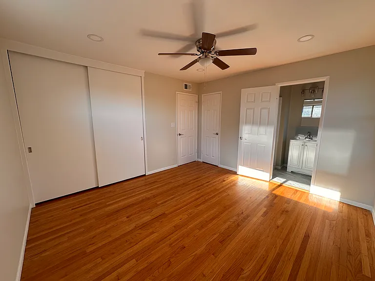 230 Stevens Ave — Photo 13