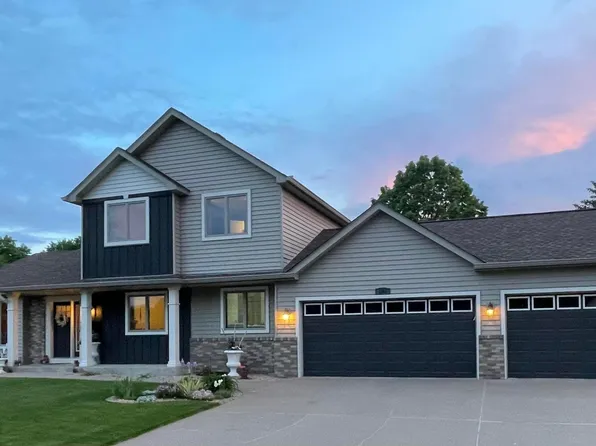 6315 Painted Turtle Rd, Lino Lakes, MN 55014
