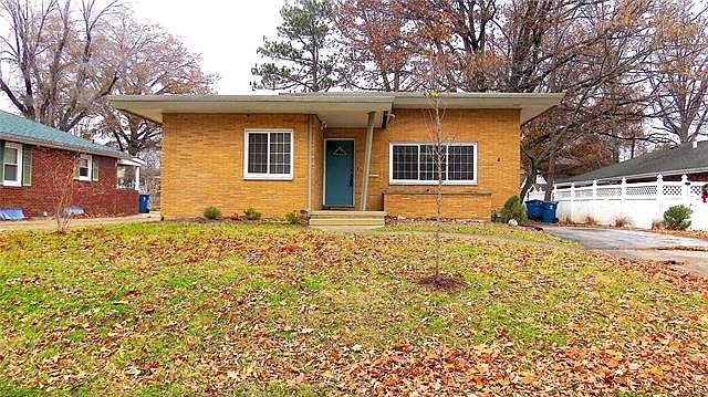 1st image of 332 Lindenwood Blvd