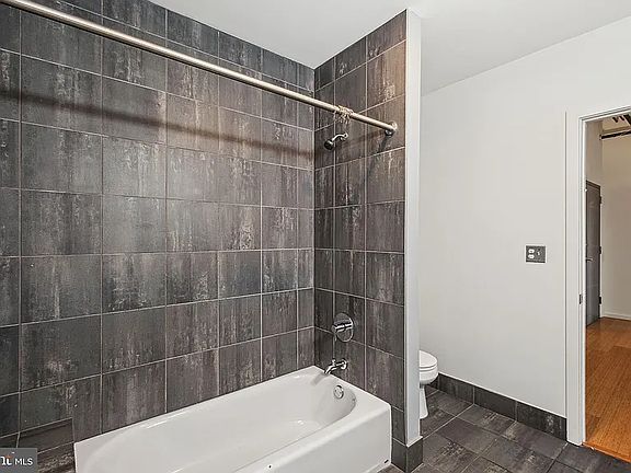 5th image of 1714 Memphis St #218A