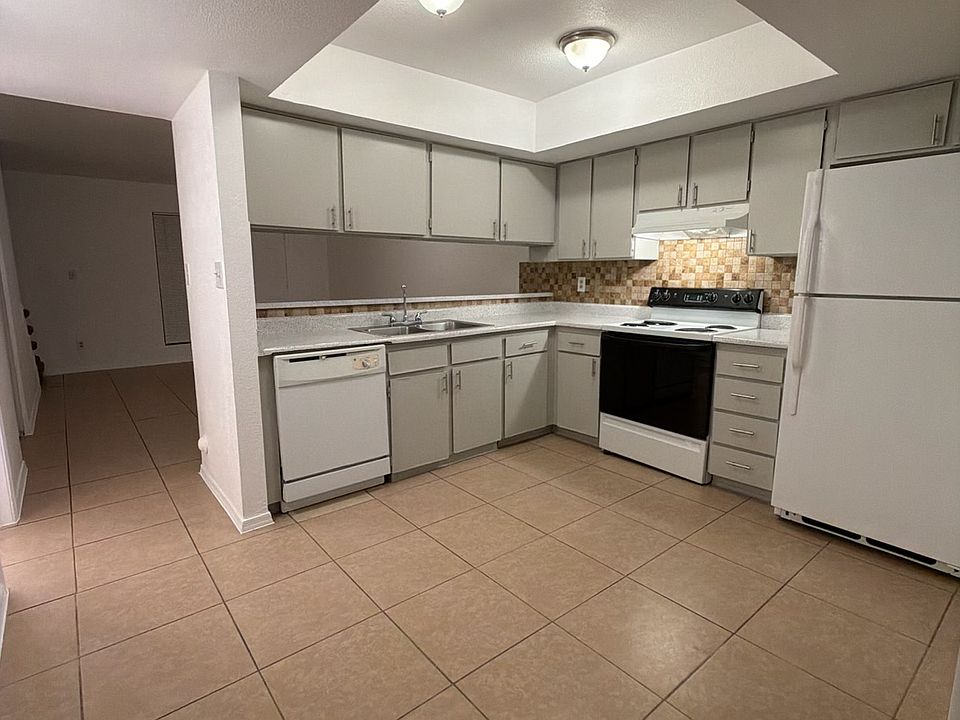 1st image of 1784 S Fairway Cir