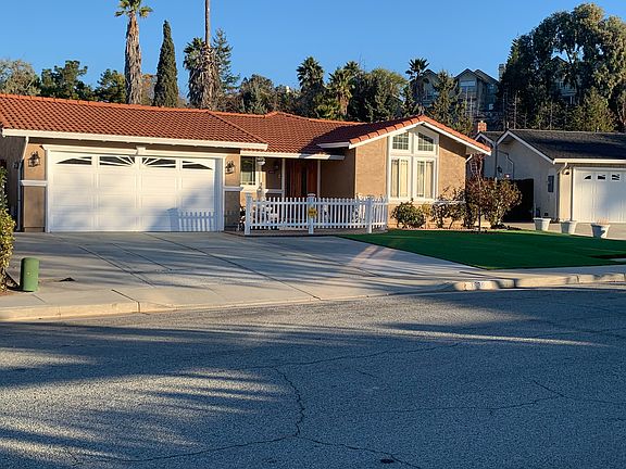 4th image of 3830 Glengrove Way