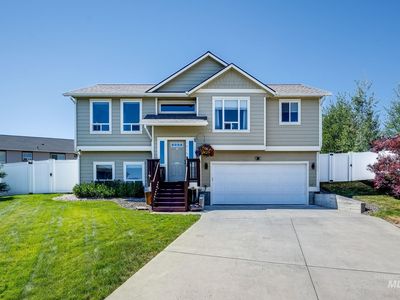 1815 Koda Ct, Moscow, ID, 83843