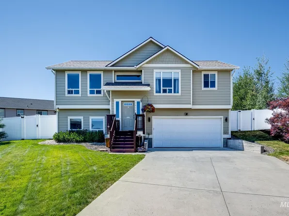 1815 Koda Ct, Moscow, ID 83843