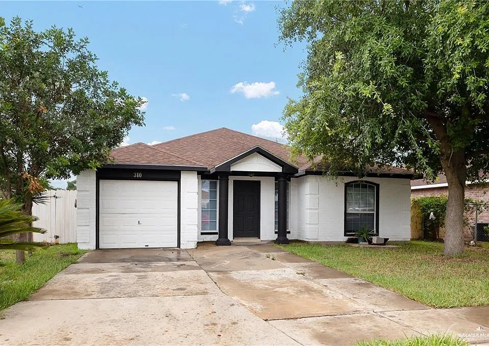 310 Universal Ave
