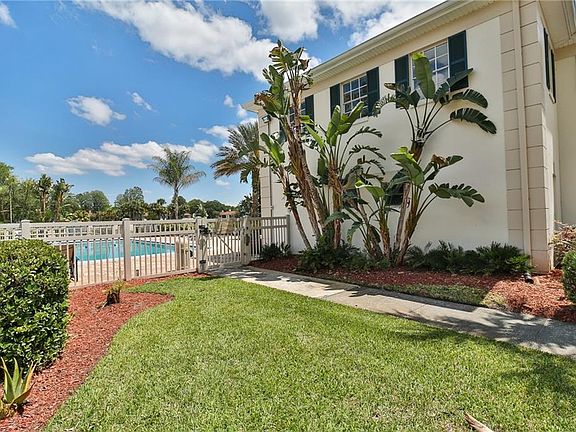 3rd image of 10343 Carrollwood Ln #124