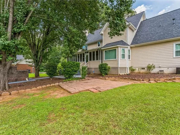 3057 S Sweetwater Rd, Lithia Springs, GA 30122