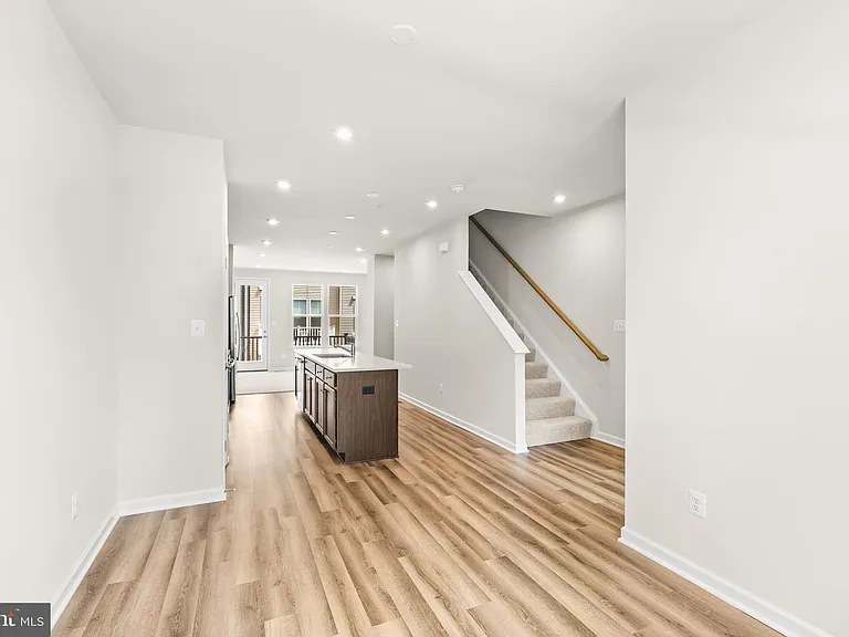 3404 Chester Aly — Photo 16