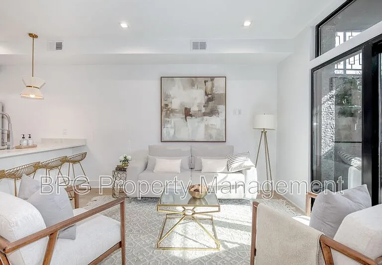 3921 W St NW #1 — Photo 51