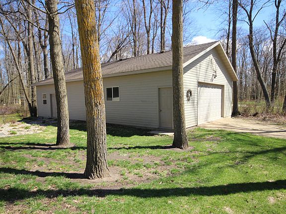 3rd image of 971 Carlos Timbers Dr NE