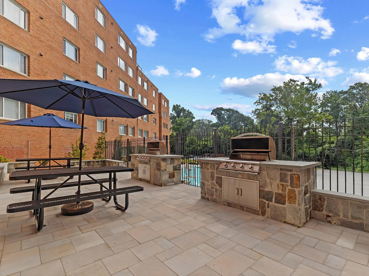 Infinity Apartments — Photo 4