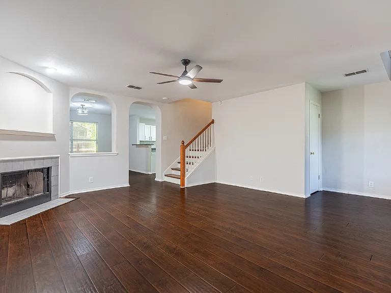 3604 Meade St — Photo 6