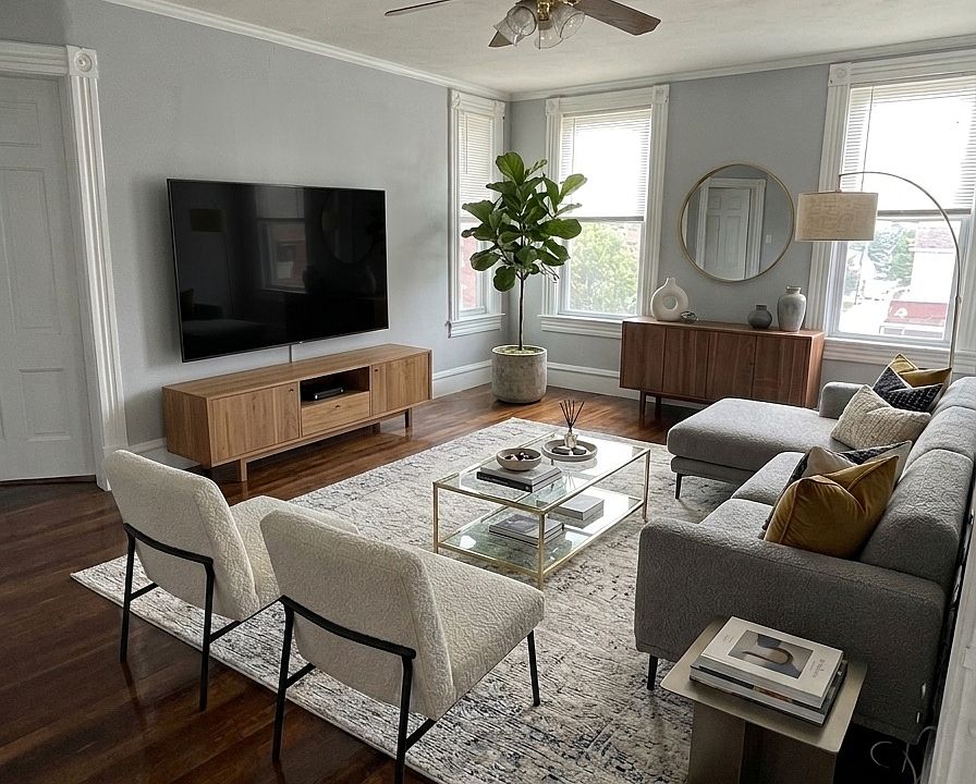 1st image of 38 6th St #38B