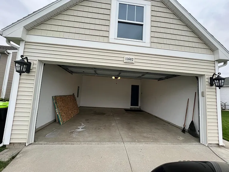 11602 Koala Bear Dr SE — Photo 3