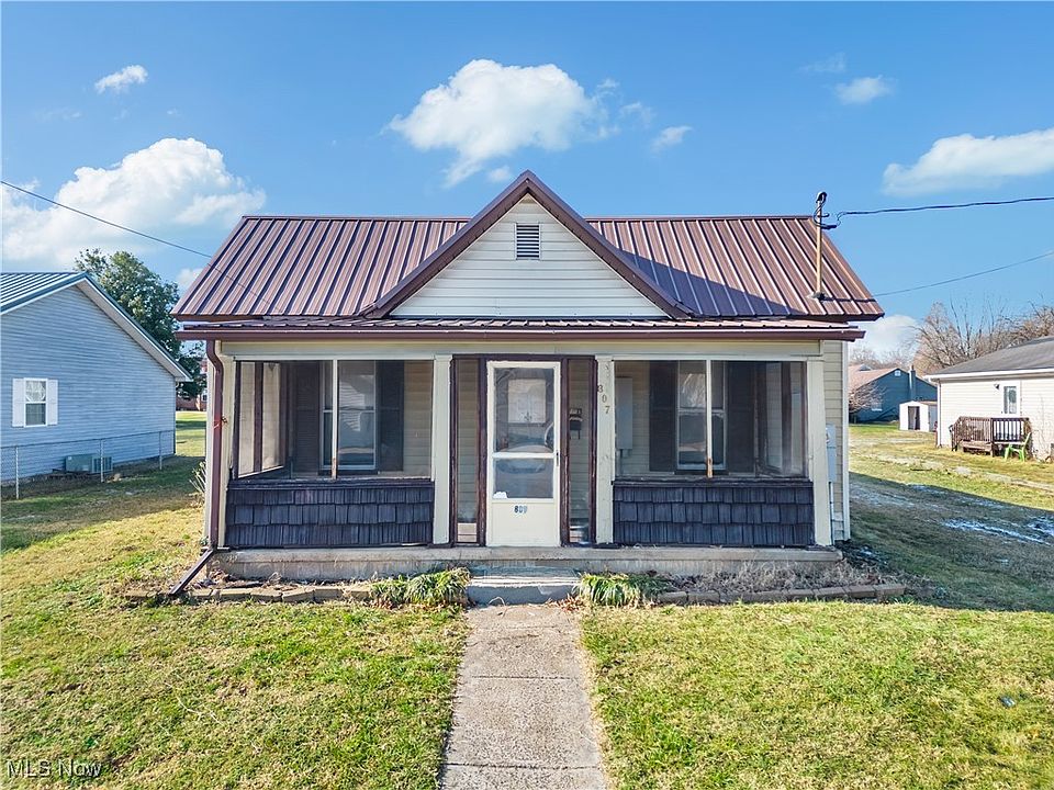 1st image of 807 Clement Ave