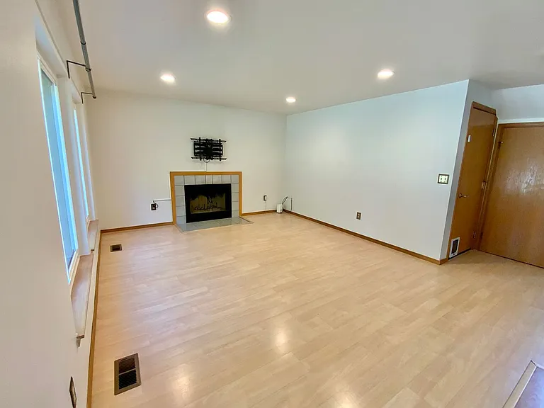 5723 147th St SE — Photo 10