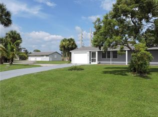 157 Columbus St, Sebastian, FL 32958