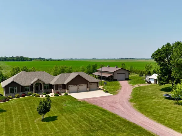 13943 Sundberg Ave, Dundee, MN 56131