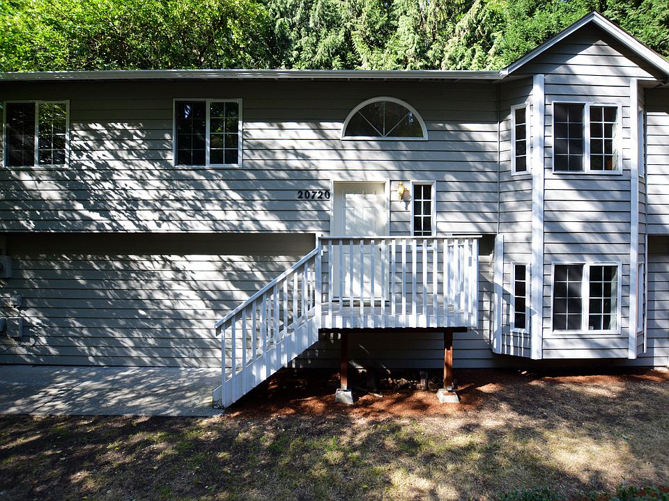 1st image of 20720 NE Inglewood Hill Rd