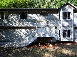 20720 NE Inglewood Hill Rd, Sammamish, WA 98074