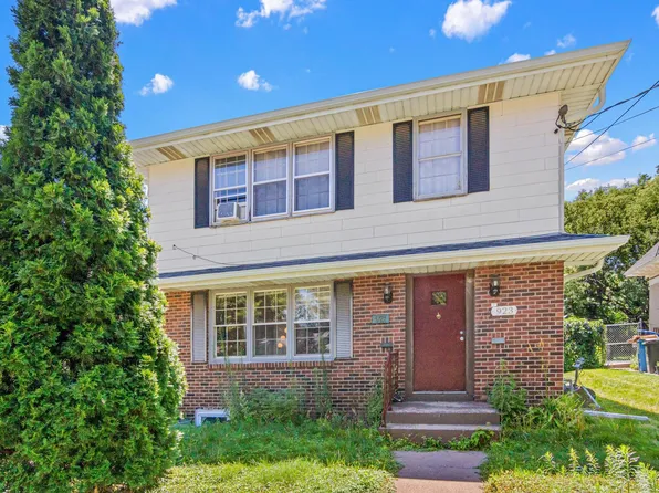 921 Weeks Ave SE, Minneapolis, MN 55414
