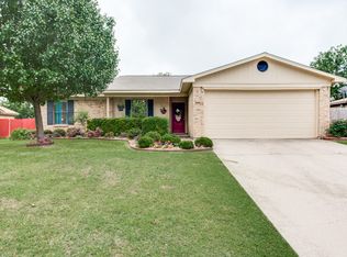 1200 Augusta Rd, Benbrook, TX 76126