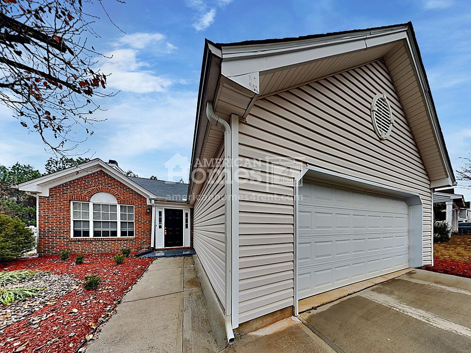 1st image of 19 Brockmore Dr