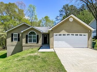 160 Pye Ct, Fayetteville, GA 30214