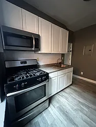 5107 Hudson Avenue, #1