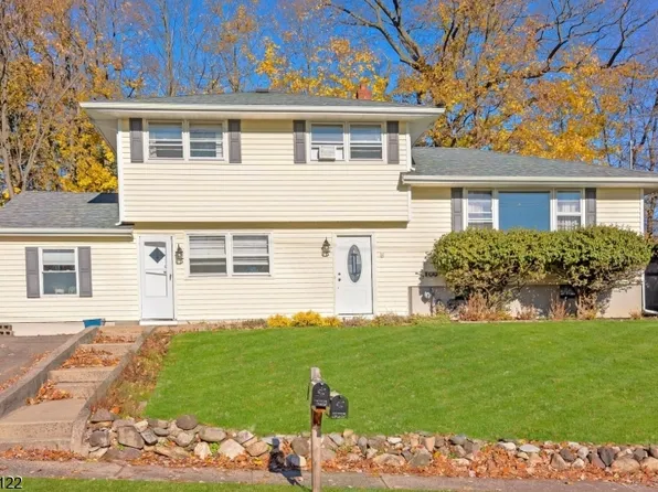 5 Missonellie Ct, Hawthorne Boro, NJ 07506