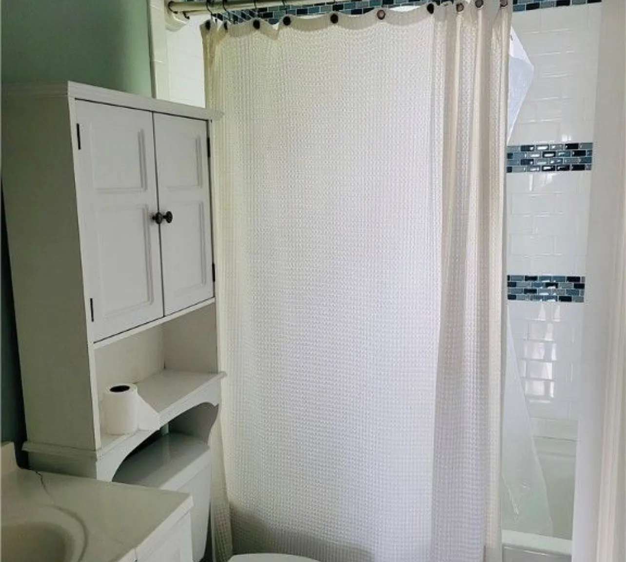 2 bed, 1.0 bath, 750 sqft, $1,350 — Photo 3