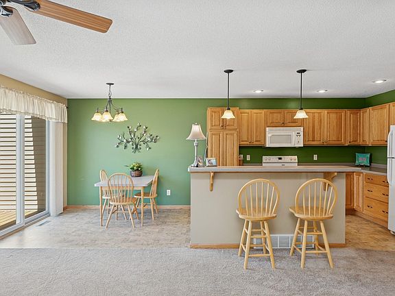 5th image of 136 Sieben Crest Ln