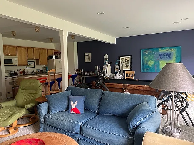 Lower Level Previous tenant