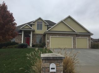 7323 SW Kings Forest Rd, Topeka, KS 66610