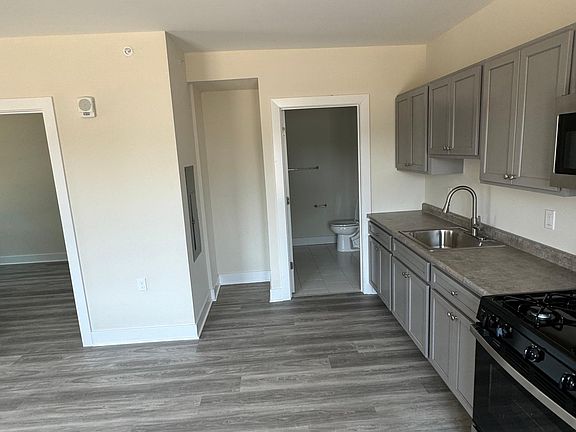 2nd image of 1601 N 2nd St #1