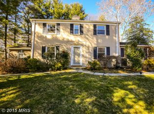11513 W Hill Dr, Rockville, MD 20852