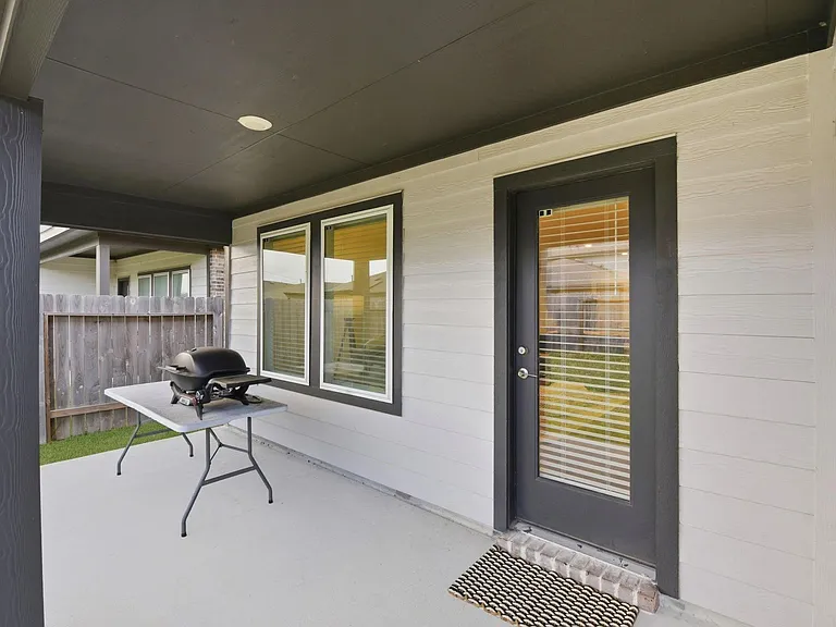 19035 Denstone Cliff Way — Photo 26