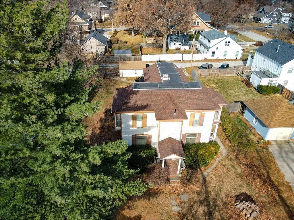 204 Miami St, Hiawatha, KS 66434 MLS 2432891 Zillow