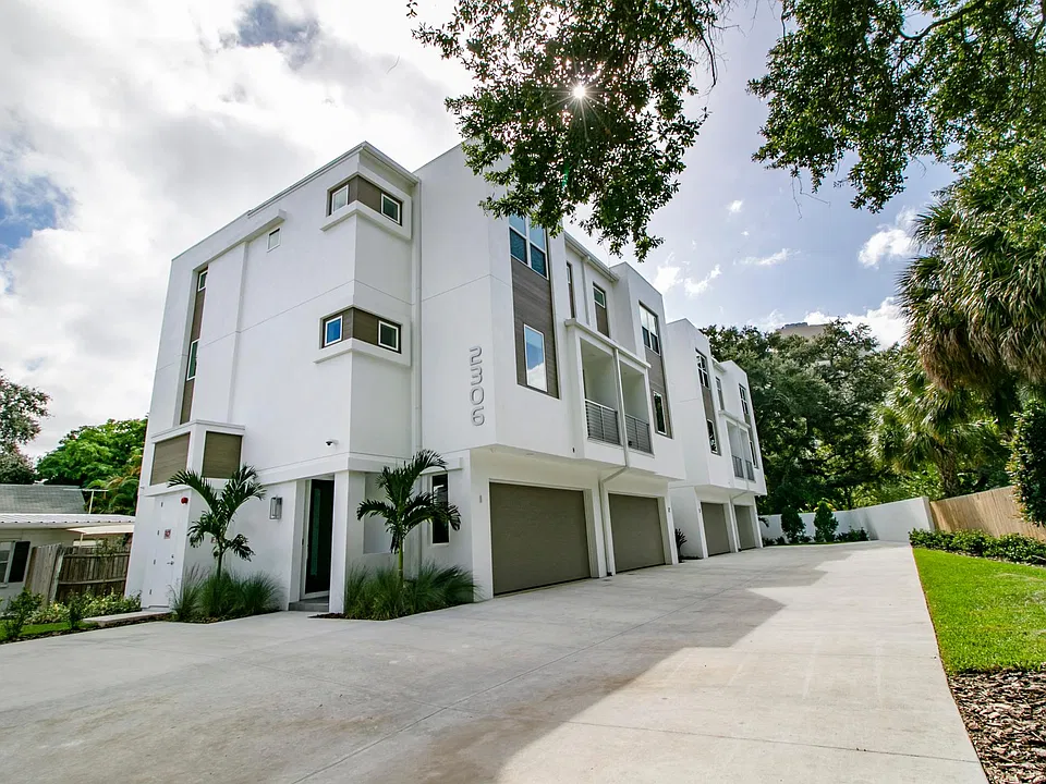 2306 W Texas Ave #3