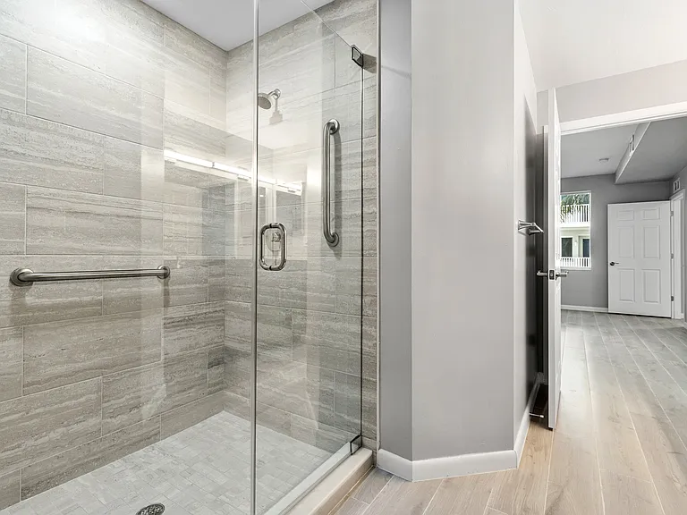The Apartments at The Isles of Porto Vista — Photo 28