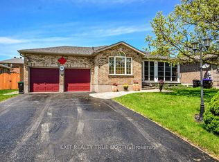 32 Graham St, Springwater, ON L0L1P0