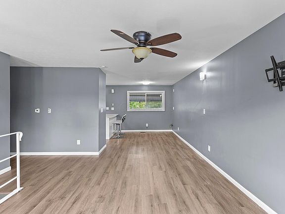 5th image of 1905 Woodcrest Rd