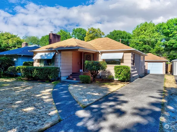 911 21st Street, Longview, WA 98632