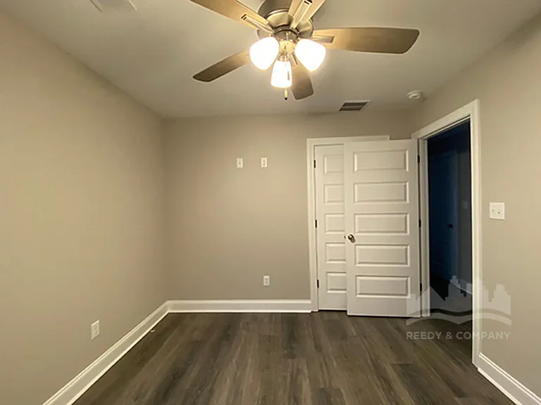 547 Rosalie Woods Dr — Photo 16