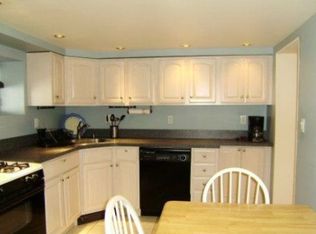 10 Rochester Ave, Long Beach, NY 11561