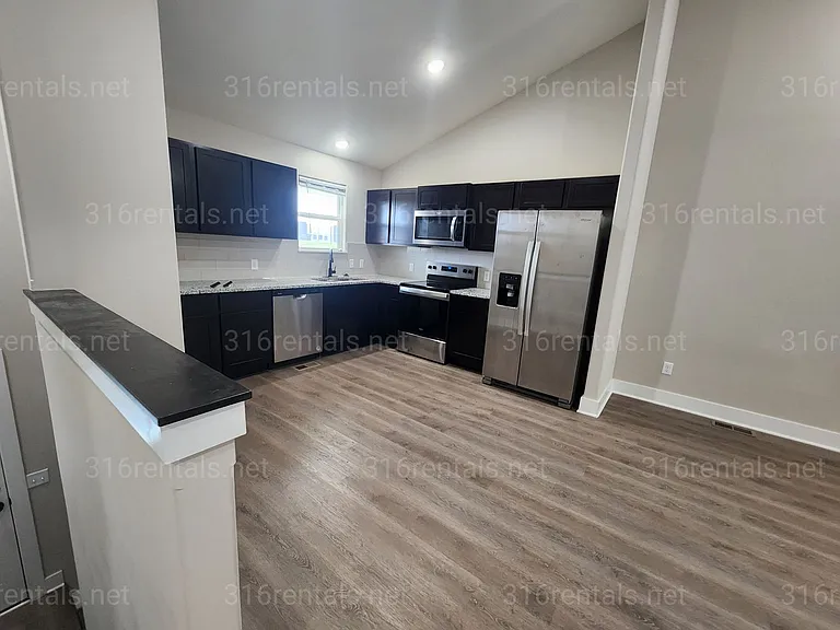5258 N Plumthicket St — Photo 3