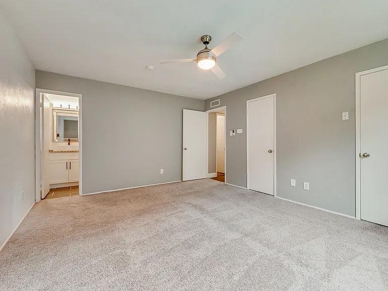 4924 Wagner Dr — Photo 16