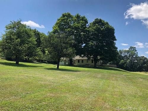 2nd image of 150 Boggs Hill Rd